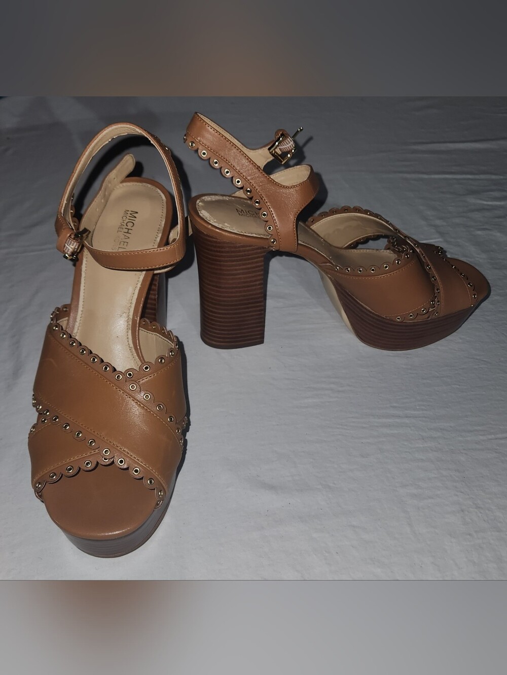MICHAEL KORS Jessie Studded Tan Brown Leather Sandals Heels Size 8.5 - Picture 6 of 12